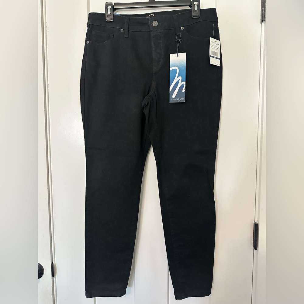 Women's Black Ankle  Miracle Jean